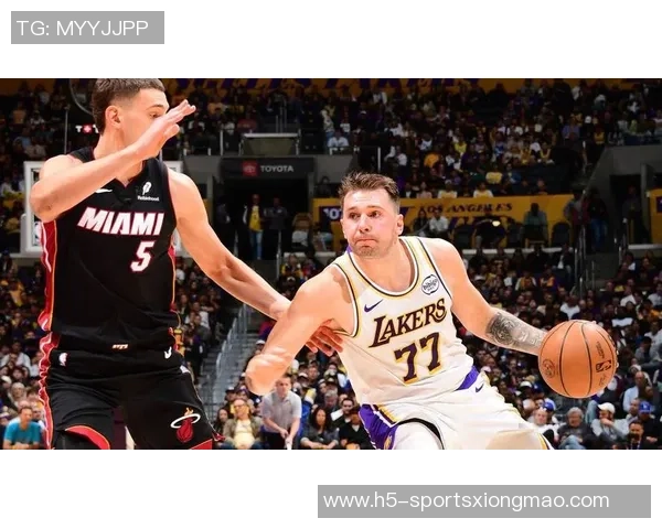 湖人热火首发对决维金斯阿德巴约强强联手东契奇里夫斯迎战挑战 湖人热火首发对决维金斯阿德巴约强强联手东契奇里夫斯迎战挑战