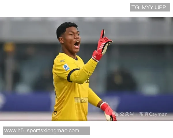 阿尔米隆精彩凌空射门成功破门铃木彩艳毫无反应 阿尔米隆精彩凌空射门成功破门铃木彩艳毫无反应